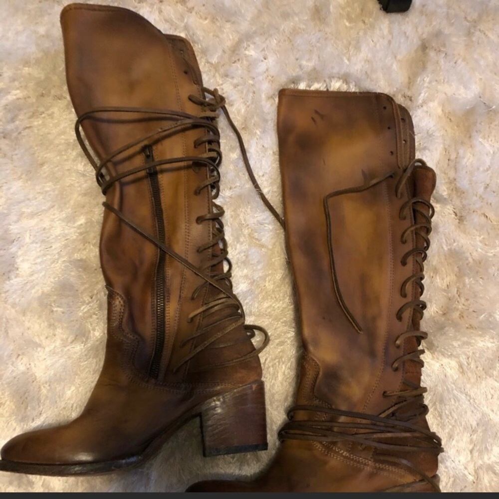 Solid Leather Boots Size 8 Freebird